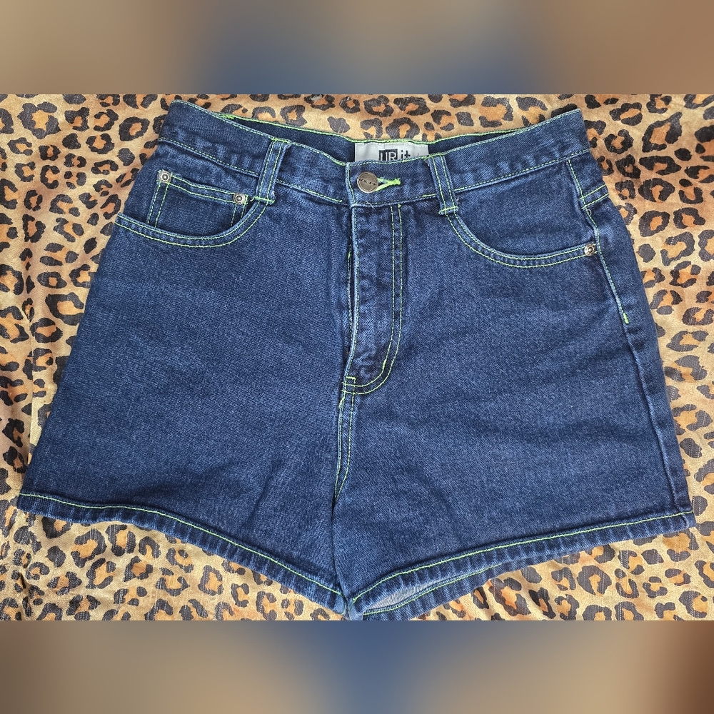 Vtg y2k URit shorts